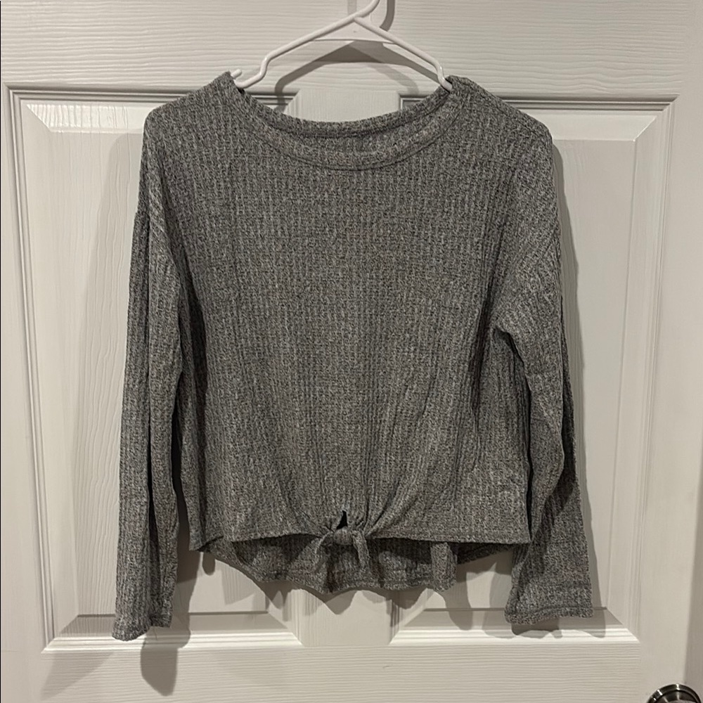 Like New! SO Gray Textured Knit Top